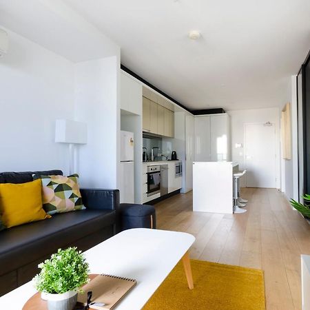 2Br Cbd Pad, City Views, Free Parking, Pool, Gym เมลเบิร์น ภายนอก รูปภาพ